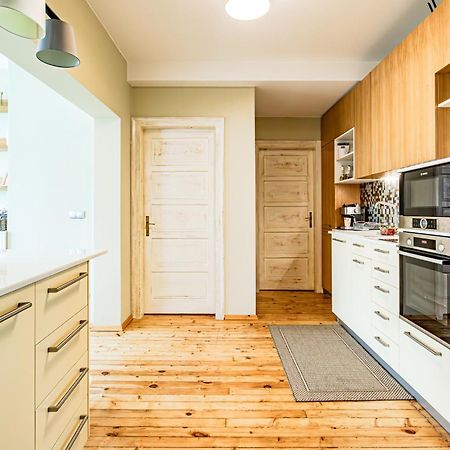 Luxury And Spacious Apartment At The Hearth Of The City Sofia Luaran gambar